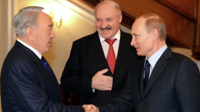 Назарбаев, Путин и Лукашенко обсудят оставшиеся вопросы по договору о создании ЕАЭС
