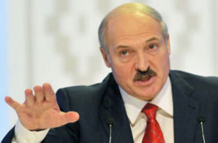 Лукашенко призвал Назарбаева и Путина к "откровенному мужскому разговору"