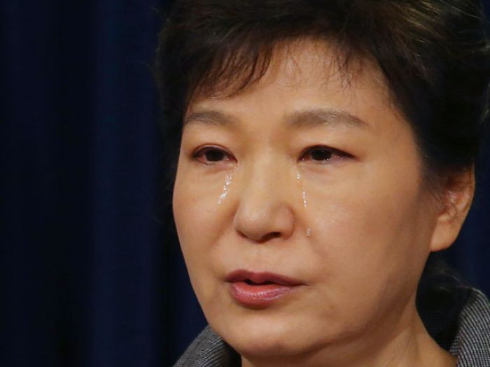 Президент Южной Кореи взяла личную ответственность за гибель пассажиров "Севол"