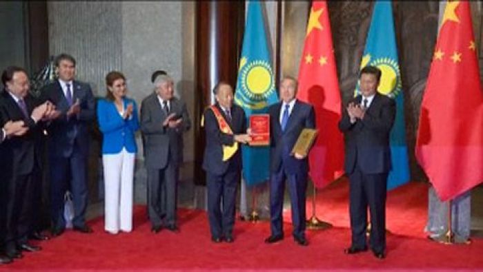 Президенту Казахстана вручили премию мира «Шелковый путь»