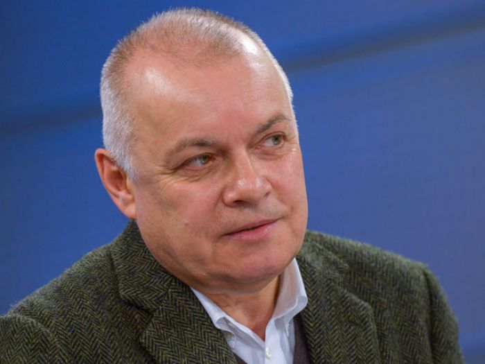 Киселев объяснил появление "фейкового" видео на госканале ошибкой "юных монтажниц"