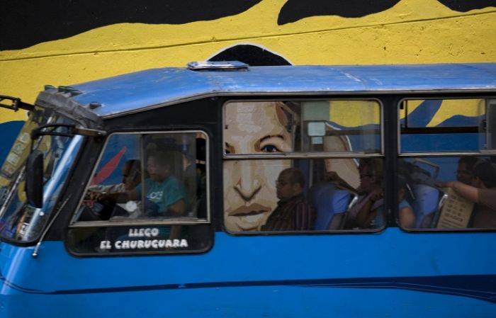 В Венесуэле пассажиры автобуса линчевали грабителя