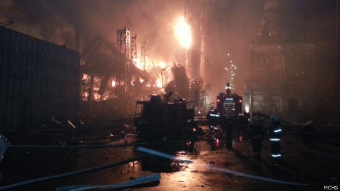 Взрыв на заводе "Роснефти": как минимум пять погибших