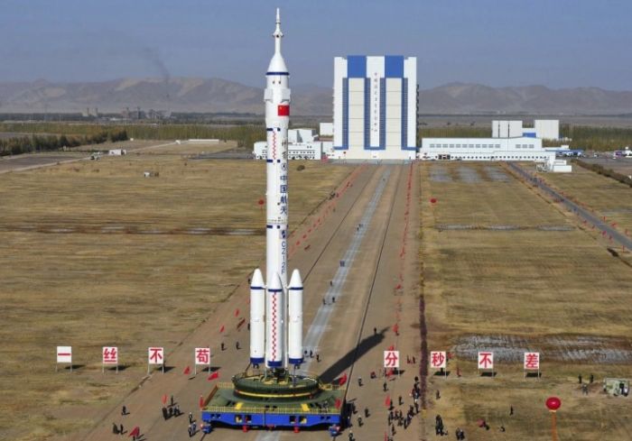 Казахстанский космонавт может отправиться в полет на китайской ракете