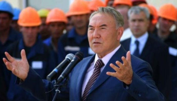 Назарбаев запустил производство на заводе «Казхром» в Актюбинской области 
