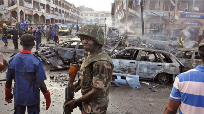 Взрыв в торговом центре в Нигерии унес жизни более 50 человек