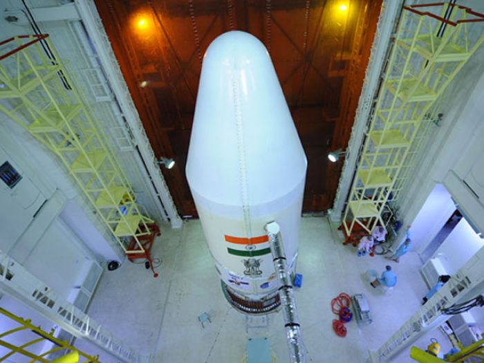 Индийская ракета вывела на орбиту пять спутников (+Видео)