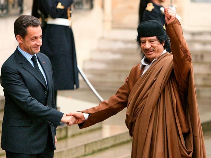 Саркози предъявлено обвинение по статье "Торговля влиянием"