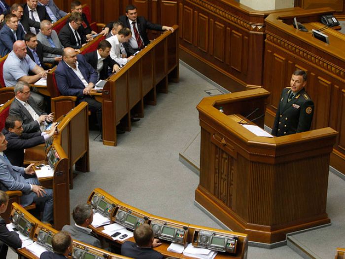 Новый министр обороны Украины обещает стране парад победы в Крыму