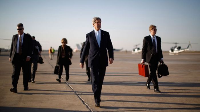 Госсекретарь США Керри прибыл с необъявленным визитом в Афганистан