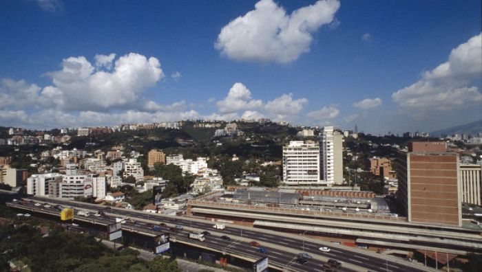 Аэропорт Каракаса стал собирать налог на воздух