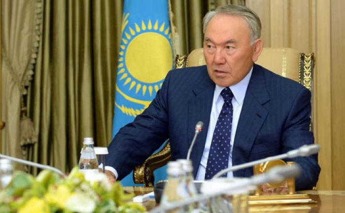 Назарбаев поздравил нового главу Еврокомиссии с избранием на пост