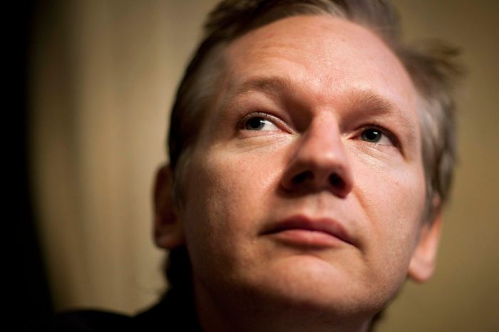 Шведский суд отказал адвокатам Ассанжа в снятии ареста с основателя Wikileaks