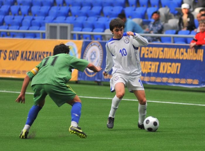 Казахстанские дети, обучившиеся в Бразилии, войдут в костяк футбольной сборной U19