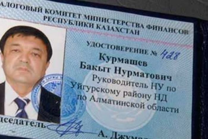 30 суток ареста получил налоговик сбивший беременную женщину в Алматы