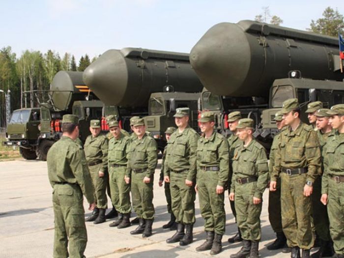 Армия РФ проведет масштабные учения недалеко от границы с Казахстаном