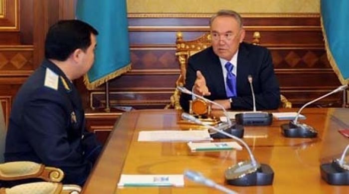 Штрафовать правонарушителей, не лишая свободы - Назарбаев генпрокурору 
