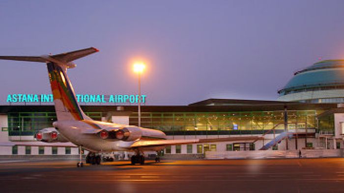В аэропортах РК на Эболу проверили более 2 млн пассажиров