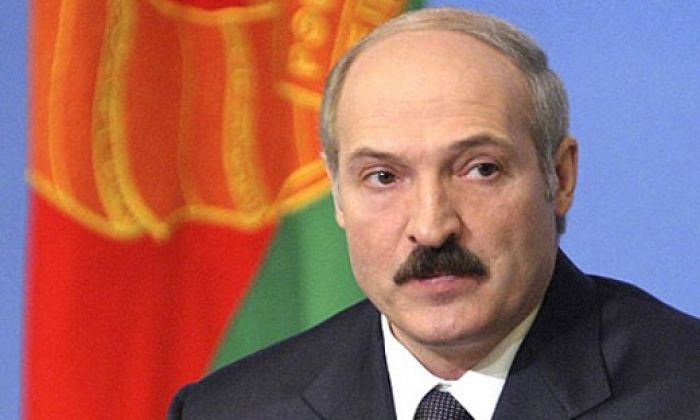 Лукашенко намерен "серьезно поговорить" с Назарбаевым и Путиным