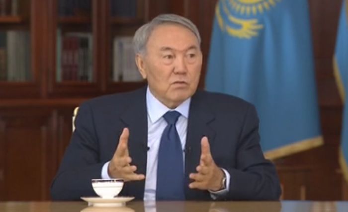 Не создавать ажиотажа из-за курса валют призвал Назарбаев