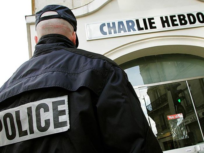 В Париже 12 человек убиты в офисе сатирического издания. Погиб главный редактор 