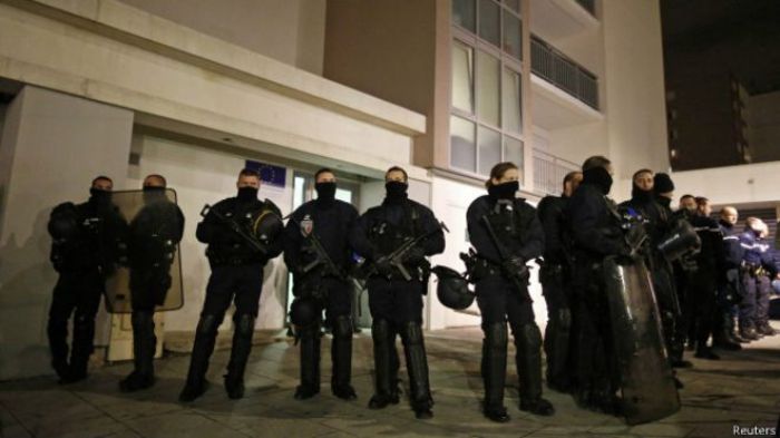 Charlie Hebdo: полиция задержала семь человек