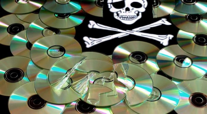 Астанчанку арестовали за диски с пиратскими компьютерными играми