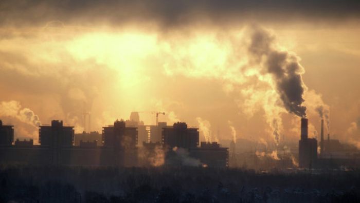 Казахстан снизил квоты на выбросы парниковых газов 
