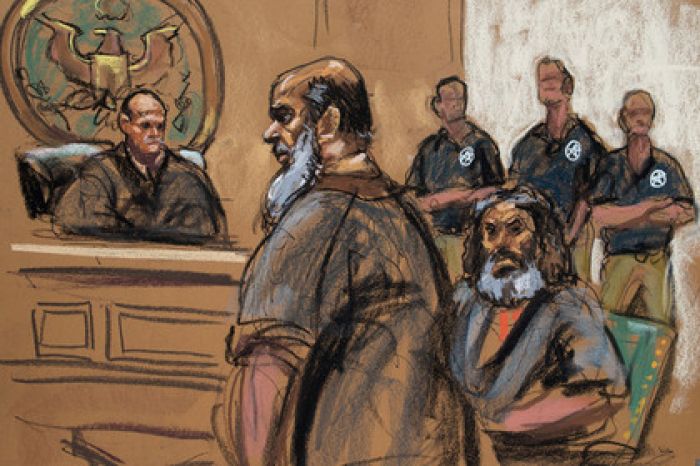 Соратник бен Ладена признан виновным в атаках на посольства США