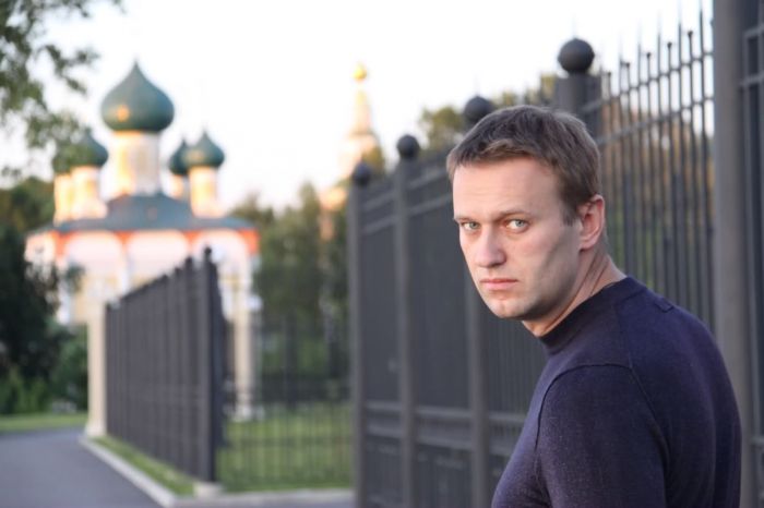 Навальный призвал США не поставлять Украине оружие