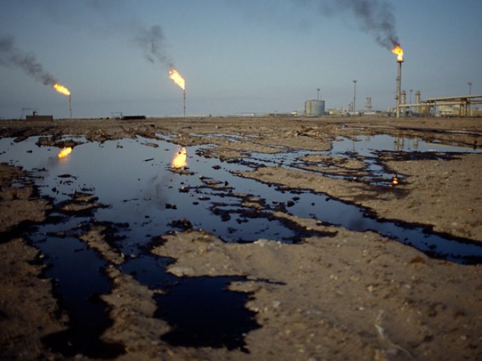 Нефть дорожает на новостях о боевых действиях на Ближнем Востоке