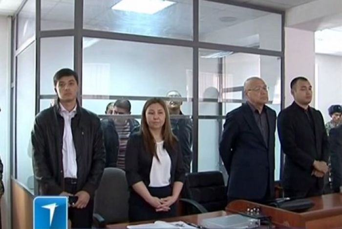 В Шымкенте осуждены директор винно-водочного завода и 7 налоговых инспекторов