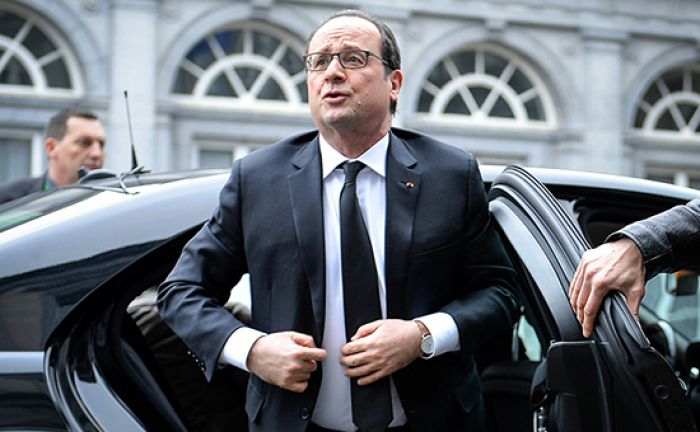 Олланд проиграл Саркози на региональных выборах во Франции