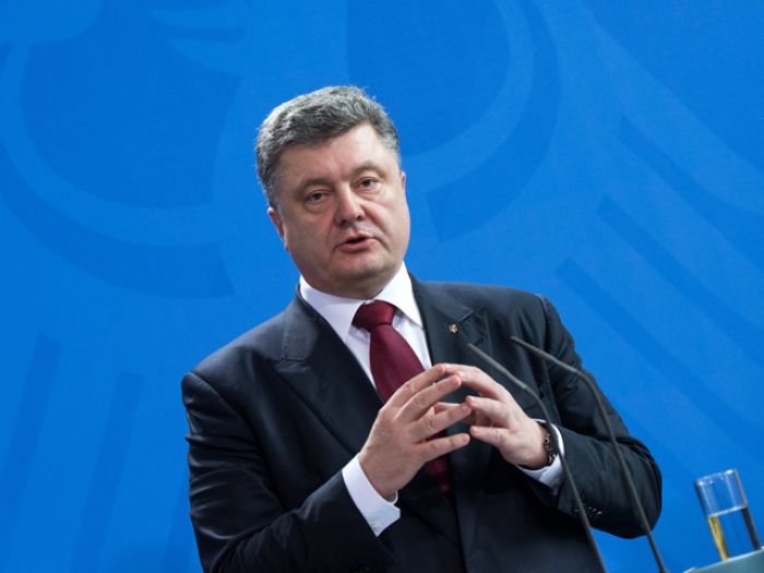 Порошенко: можно провести референдум по госустройству, уверен Украина останется унитарной