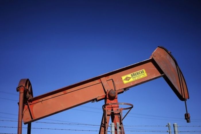 Иран просит ОПЕК сократить добычу нефти