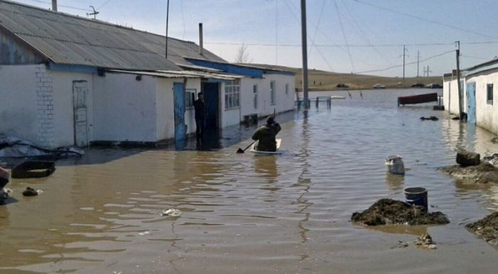 Миллиард тенге выделят для пострадавших во время паводков карагандинцев