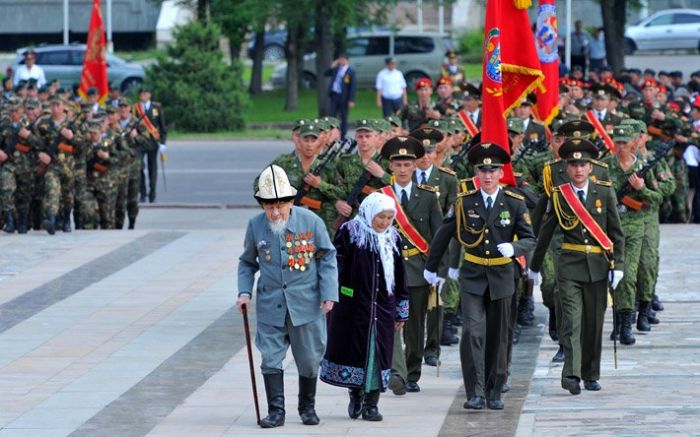 В Кыргызстане парад Победы перенесли на 7 мая 