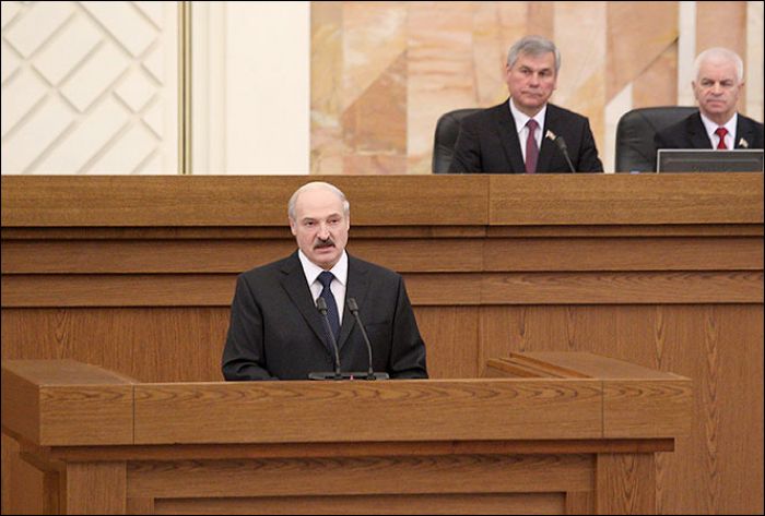 Лукашенко рассказал о санкциях и заявил о подготовке к выборам