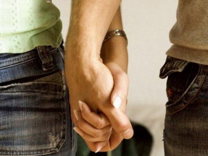 В Казахстане не планируется юридически приравнивать сожительство к браку