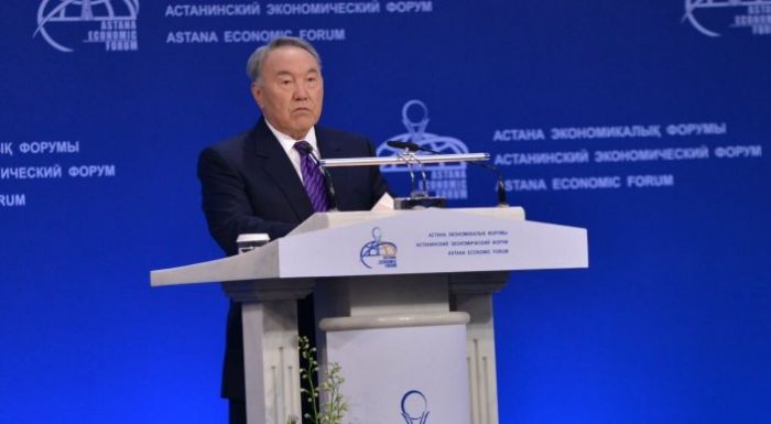 Нaзарбаев: Пережитки прошлого мешают казахстанцам достигать успеха