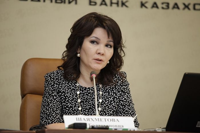 Глава Халык Банка: Казахстанцы перекладывают депозиты в тенге