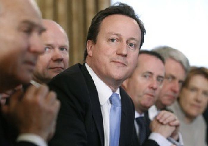 Зарплаты британским министрам "заморозили" на 5 лет