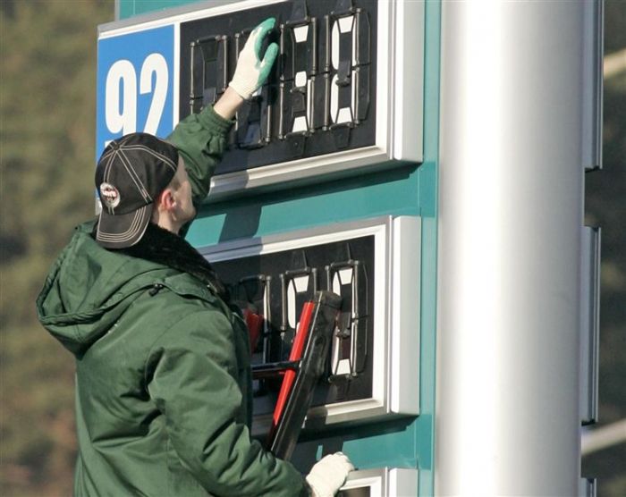 Бензин в Казахстане продолжит дорожать