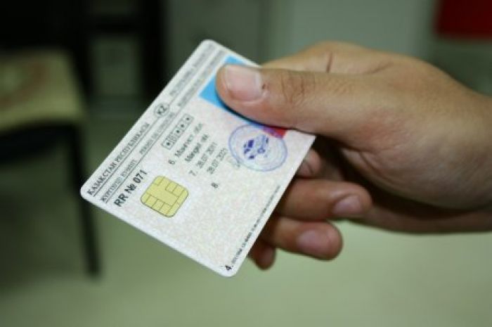 Где и за сколько можно купить водительские права в Казахстане