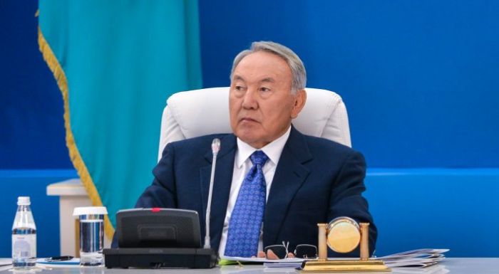 Президент вручил дипломы первым выпускникам Назарбаев Университета