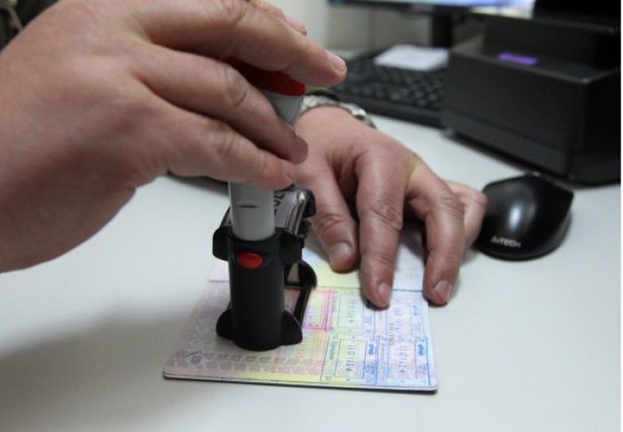 Иностранцы получили более 36 тыс разрешений на работу в Казахстане