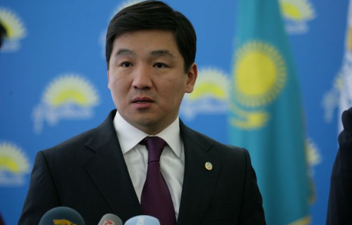 Байбек: В Казахстане в 8 раз сокращено число госслужащих