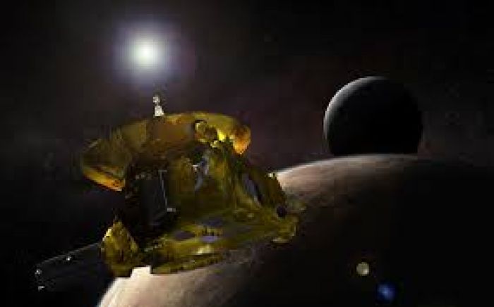 В аппарате летящем на Плутон возникли неполадки в 5 млрд км от Земли
