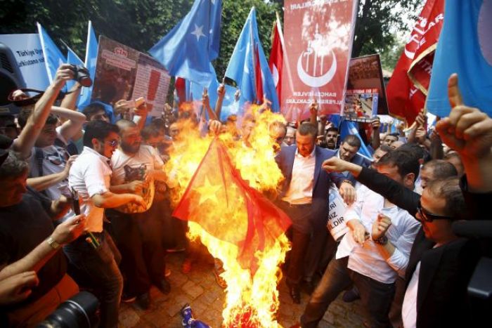 Демонстранты в Турции винят Китай в притеснении уйгуров