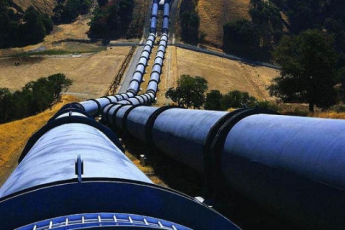 Казахстан мог бы транспортировать нефть и газ через Индию 